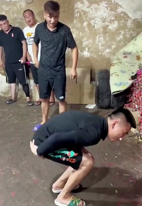 Chinese funny challenges -- chinese rubber band game's -- chinese funny videos game's -- risk game's_2