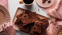 How to Make Spiced Pecan Pie Bars