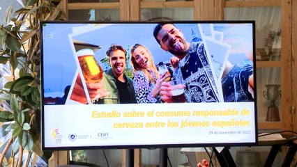 La cerveza, vinculada al consumo responsable, es la bebida más consumida por los jóvenes adultos