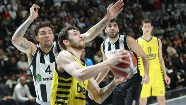 Fenerbahçe basketbol derbisinde Beşiktaş'a acımadı