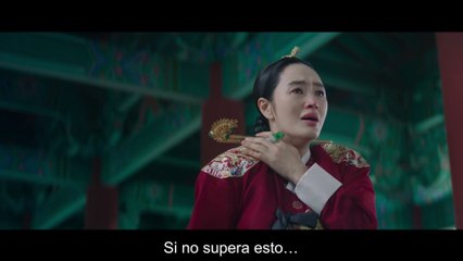 Bajo el Paraguas de la Reina Audio Latino