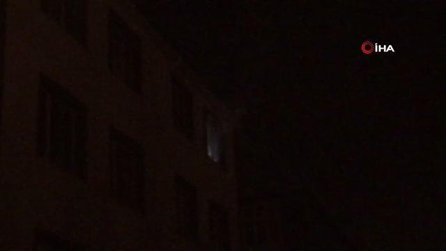 4 katlı apartmanda yangın paniği: Yangında dumandan etkilenen kadın hastaneye kaldırıldı