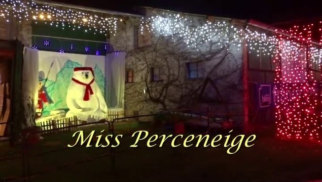 Le monde enchanté de la Ferme aux Mille Lumières 2022 Fitilieu film by JC Guerguy Ciné Art Loisir