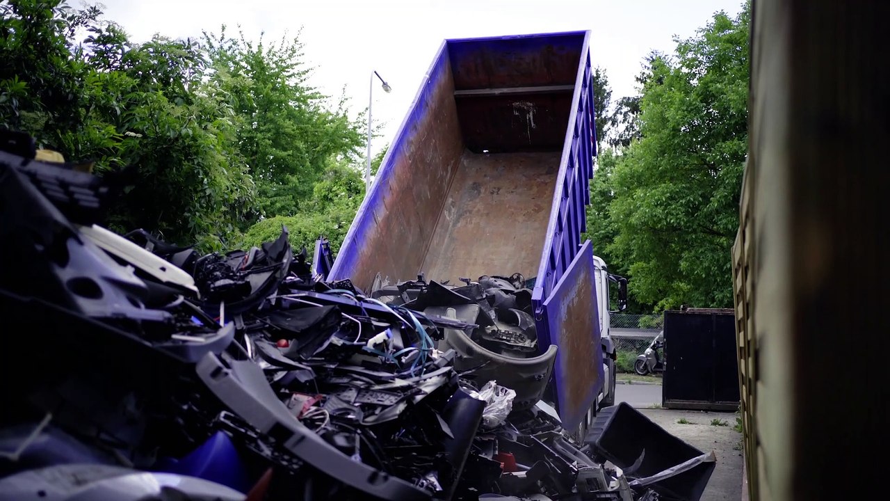 Audi - Fivelas de cintos recicladas