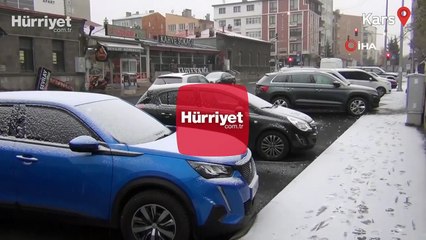 Kars'a mevsimin ilk karı yağdı