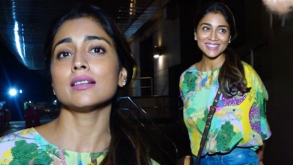 श्रिया सरन अपने घर के खास  सदस्यों के साथ अपनी फिल्म 'दृश्यम 2' देखने पहुंची