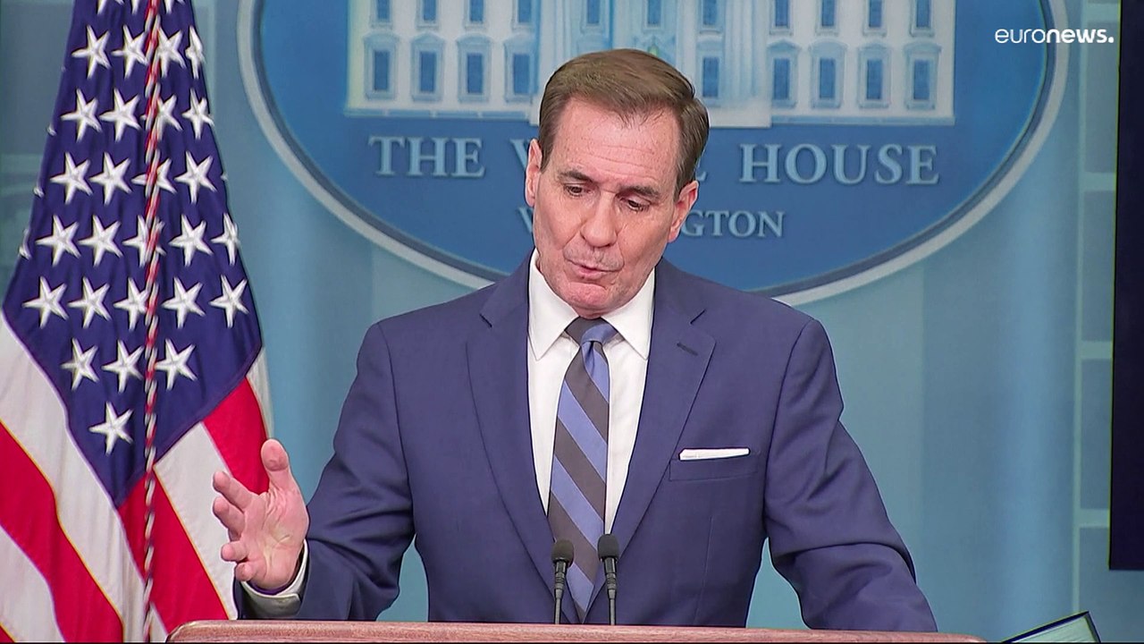 Президент Франции совершает государственный визит в США на фоне напряженных торговых отношений