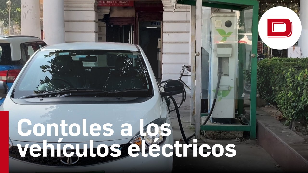 La India busca frenar los incendios de vehículos eléctricos con más controles
