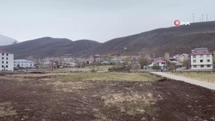 Geçen yıl bu tarihlerde 15 santimetre kar olan ilçeye henüz beklenen yağış gelmedi