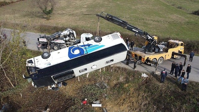 Bartın’da 40 kişinin yaralandığı otobüs kazasında şoför tutuklandı
