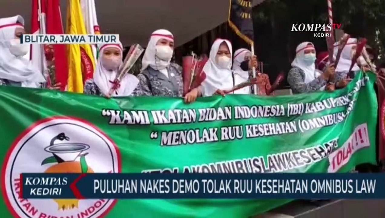 Puluhan Nakes Gelar Unjuk Rasa Tolak RUU Kesehatan Omnibus Law