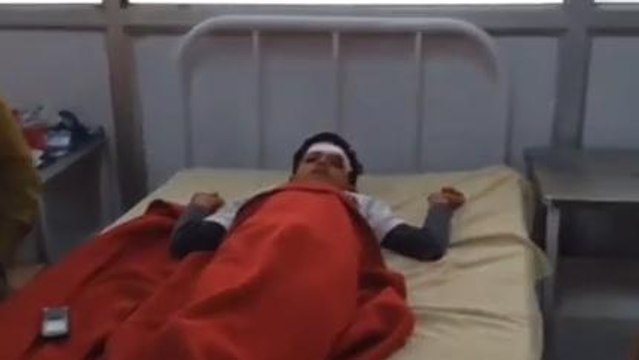 ब्रेकिंग न्यूज: तेज रफ्तार स्कूली वैन हादसे की हुई शिकार, सात बच्चे हुए घायल, एक की हालत गंभीर