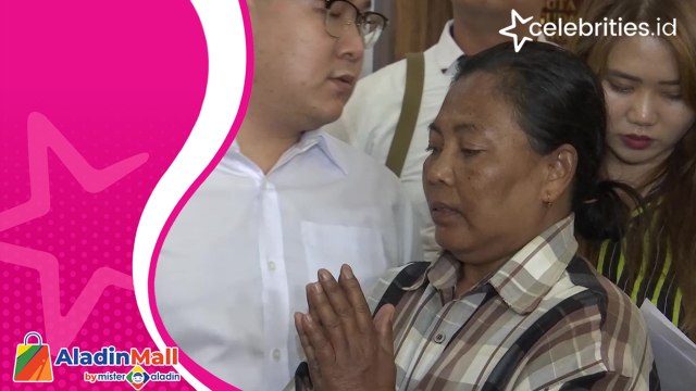 Haters Dewi Perssik Sujud Meminta Maaf, Berurai Air Mata Penuh Drama