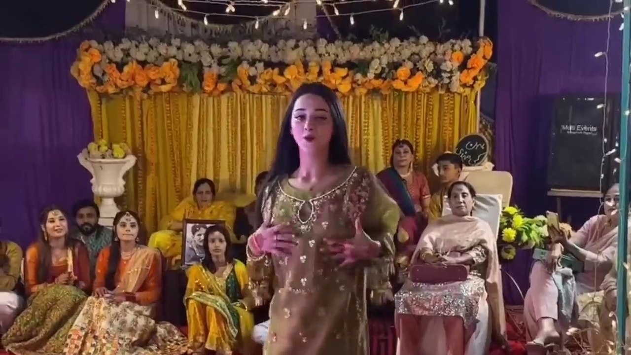 Mera_Dil_Ye_Pukare_Aaja_|_mere_gham_ke_sahare_aaja_|_bheega_bheega_hai_sama_full_video_song(720p)