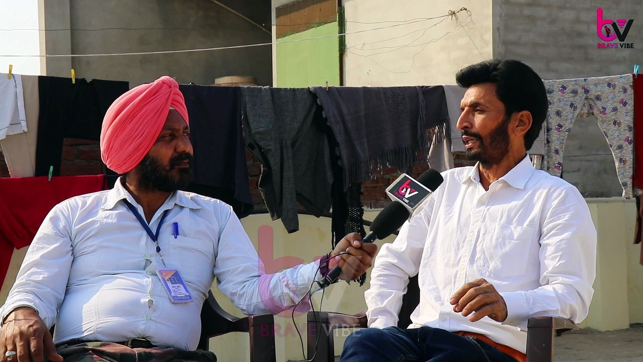 ਨਾਭੇ ਪੈਣ ਤਰੀਕਾਂ ਨੀ ਤੇਰੇ ਵੈਲੀ ਯਾਰ ਦੀਆਂ ਗੀਤ ਲਿਖਣ ਵਾਲਾ ਗੀਤਕਾਰ ਧੰਨਾਂ ਨਿਗਾਹੀ