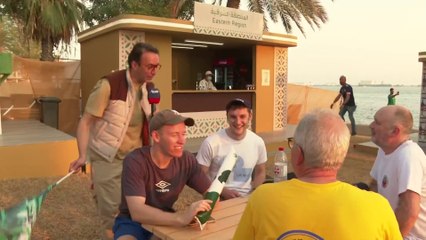 شاهد.. بريطاني يشجع المنتخب السعودي في "البيت السعودي" بالدوحة