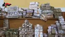 Sequestro di droga da 3 milioni: arrestate madre e figlia nel Casertano (30.11.22)