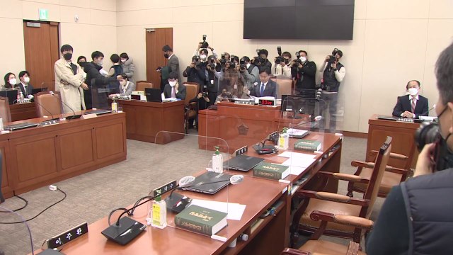 野, '노란봉투법' 법안소위 단독 상정...與 반발·퇴장 / YTN