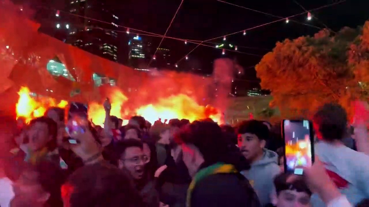 Absolutely Crazy Scenes in Australia After Qualifying Beating Denmark 1-0 And Qualify For Knockouts