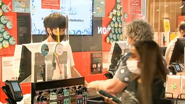 One in four Australians are skipping meals, survey reveals