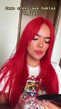 Karol G se burló de su acento al hablar en inglés: “Para qué fingir”