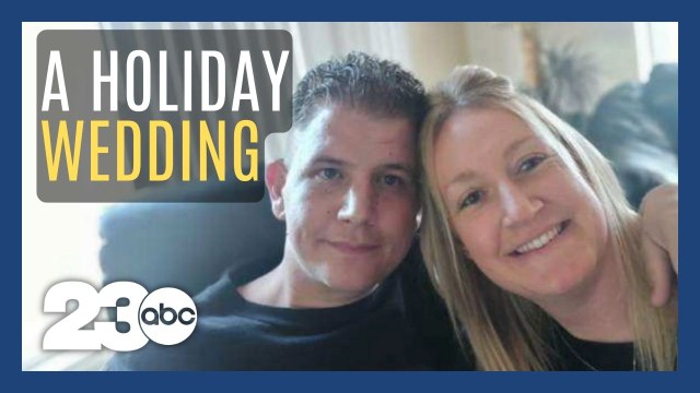 Lucky couple will be married atop a float at the 2022 Bakersfield Christmas Parade