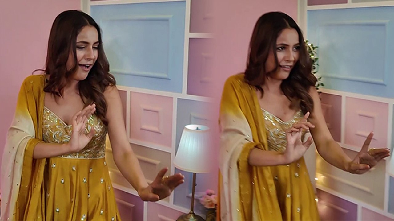 Shehnaaz Gill ने ढ़ोल पर मटकाई कमर, ठुमके लगते Video Viral । Boldsky *Entertainment