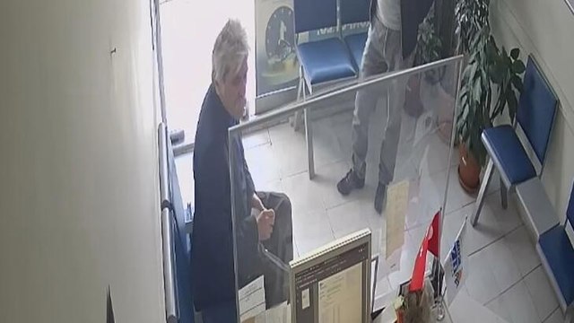 Otobüste bıraktığı çantasında 19 bin 763 uyuşturucu hap ele geçirildi