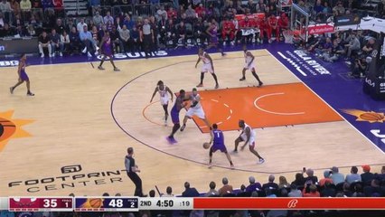 Booker writes history with 51-point bulldozer over Chicago