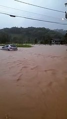 Alagamento no bairro Limeira, em Brusque