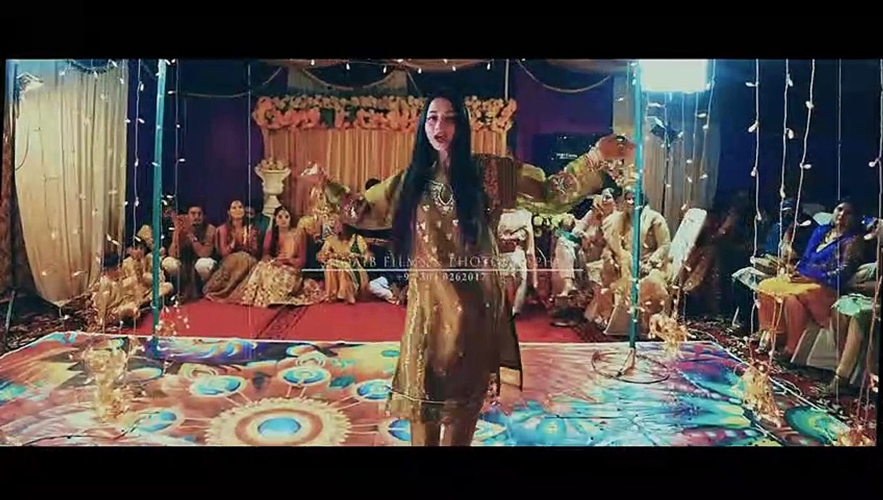 Pakistani_Tiktoker_Girl_Ayesha_Mano_Full_Dance_Video_HD___Mera_Dil_Ye_Pukare_Aaja___2022___Okara(1080p60)