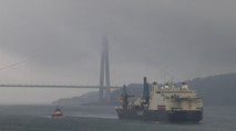 İstanbul Boğazı kapatıldı: Dev gemi geçiyor