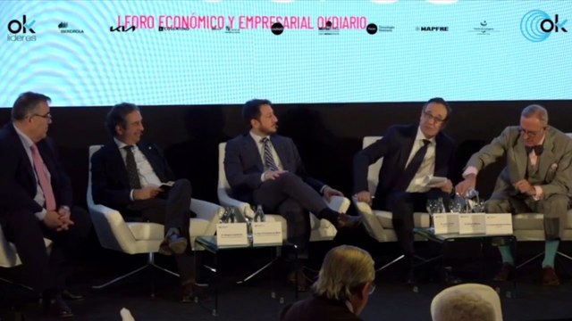Panel macroeconómico (I Foro Económico y Empresarial OKDIARIO)