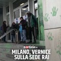 Milano, nuova protesta degli ambientalisti: vernice sulla sede Rai