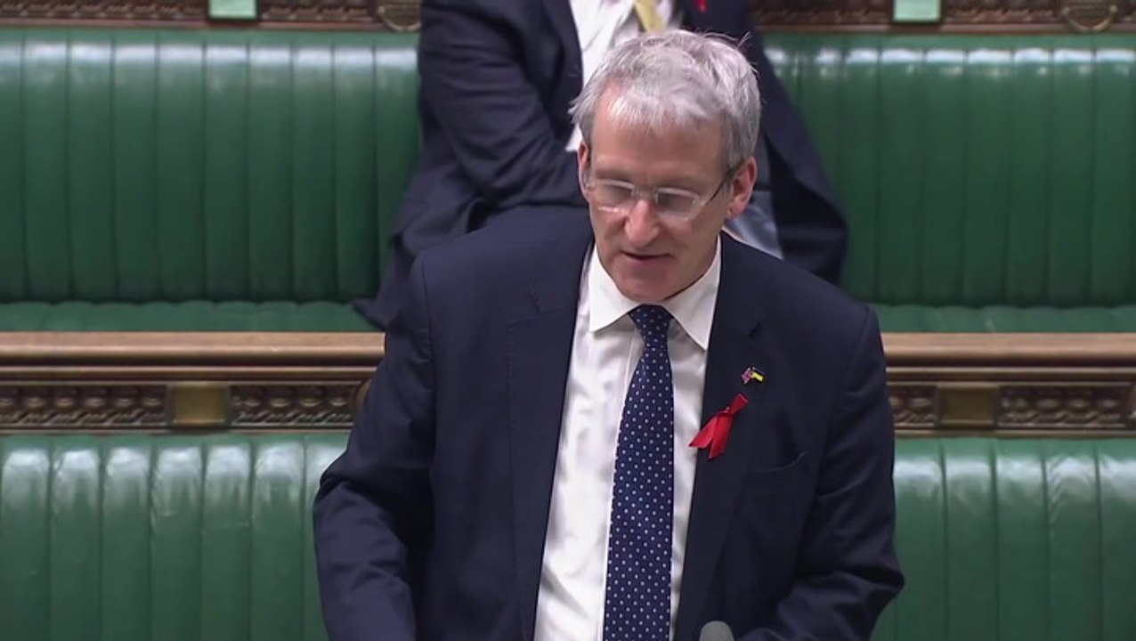 Prisoners could be held in police cells to tackle overcrowding, justice minister says