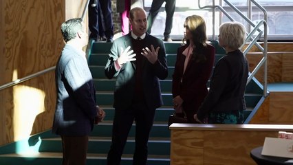 Cute little guardsman woos William and Kate in Boston