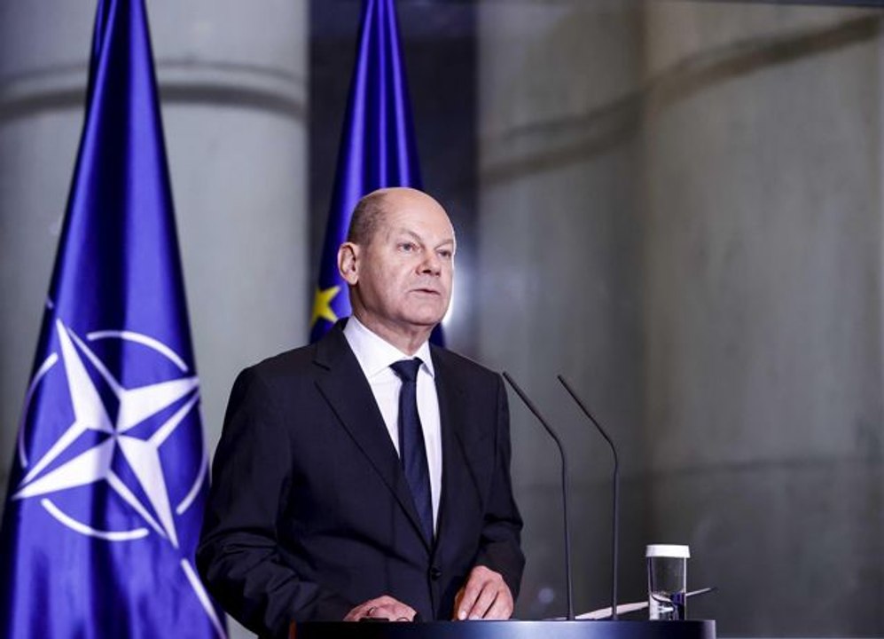 NATO Genel Sekreteri Stoltenberg ile Almanya Başbakanı Scholz ortak basın toplantısı düzenledi