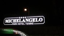 Ischia, all'Hotel Michelangelo si prega per le vittime e si assistono i bambini senza casa