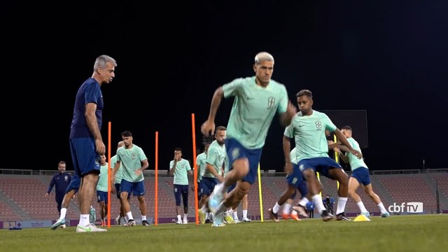 Seleção Brasileira faz último treino antes do confronto contra Camarões