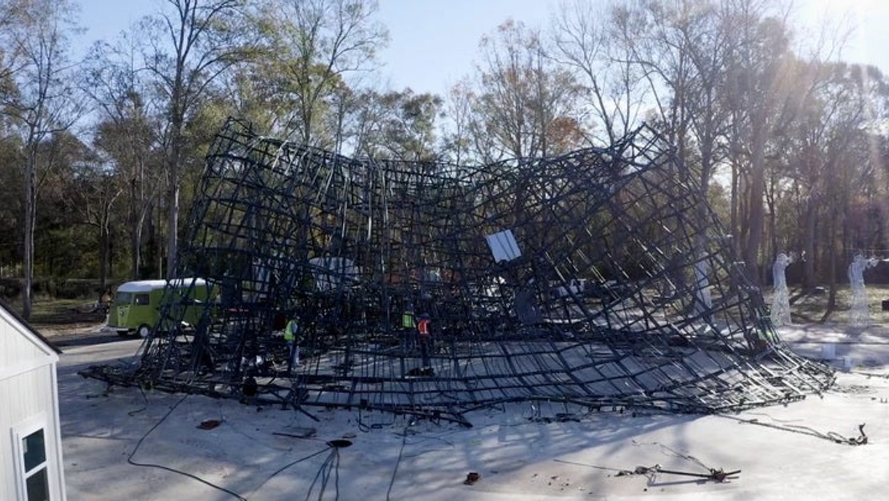 Severe storms destroy tallest animated tree