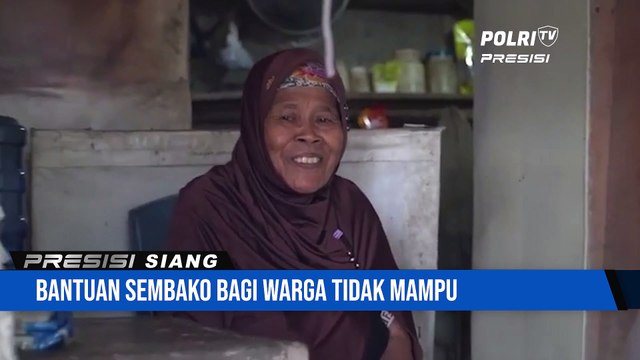 Aipda Randi Bhabinkamtibmas Polres Banjar Polda Jabar Memberikan Bantuan kepada Ibu Karti