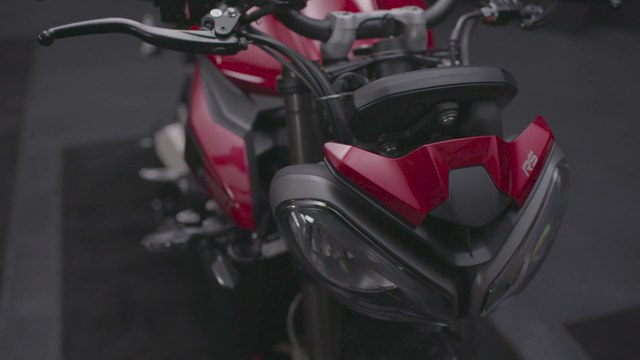 The new Triumph Street Triple RS Bike Studio Preview