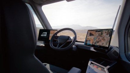 Tesla, ilk elektrikli tır'ını 3 yıl gecikmeli olarak 'canlı yayında' teslim etti