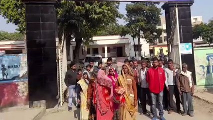 बदायूँ:पुलिसकर्मियों ने घर में घुसकर महिलाओं से की गाली गलौज और अभद्रता