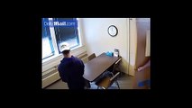 ABD'de gözaltına alınan gencin camdan atlayarak kaçışı güvenlik kamerasında