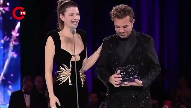 Beren Saat'ten Kenan Doğulu'yu duygulandıran konuşma