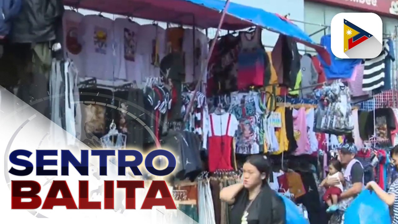 Mga pang-OOTD na mura pero pasok sa ‘aesthetic’ fashion, mabenta sa mga tiangge sa Baclaran
