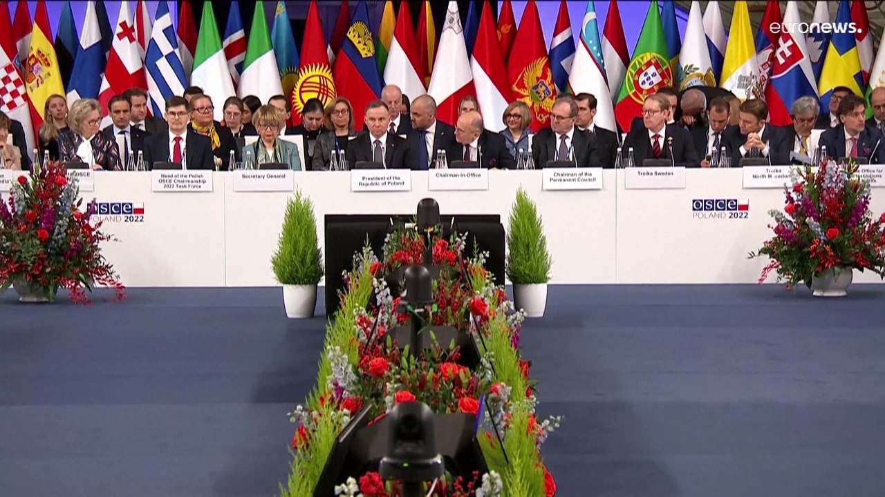 Zivilisten fliehen aus Cherson und Umgebung