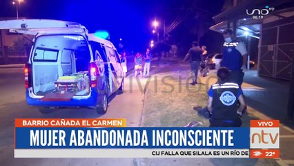 Socorren a mujer abandonada en la calle, habría sido lanzada de un vehículo