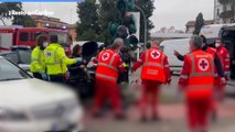 Auto della polizia si schianta durante un inseguimento a Reggio Emilia